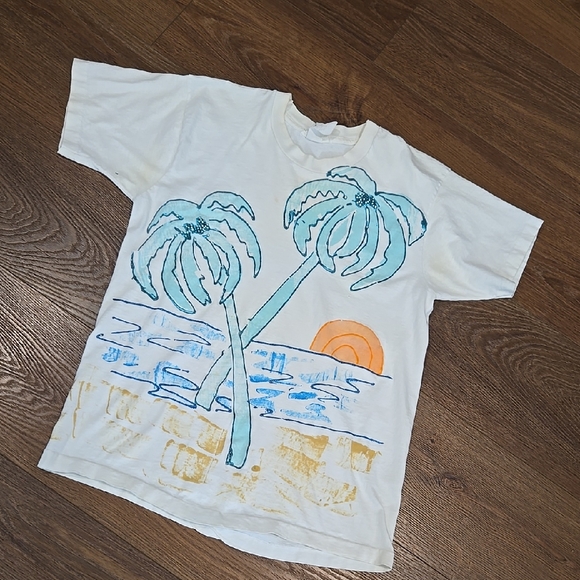 VINTAGE ART BY DESIGN ZONE GRAPHIC TSHIRT... #6866 - Picture 1 of 9